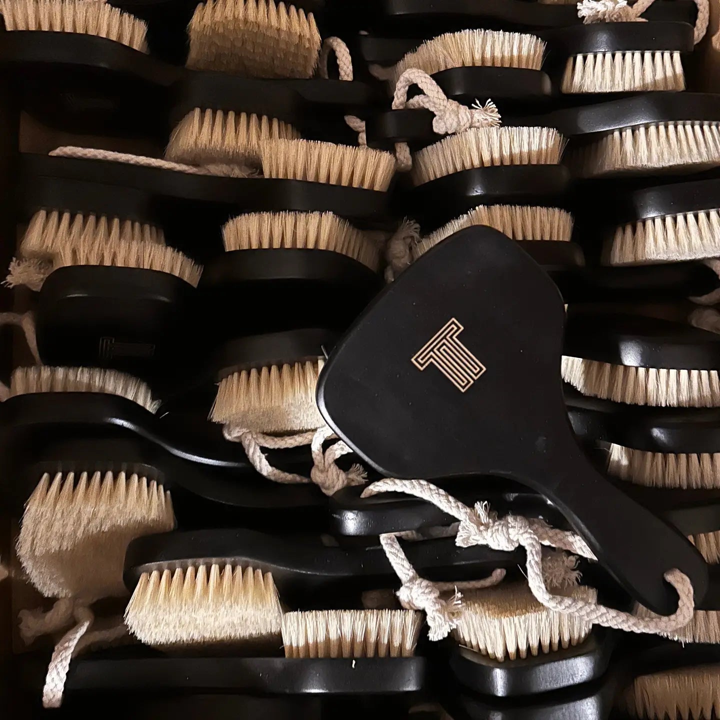 terra-tory Beechwood Mellow Body Brush - natural boar bristle dry brush